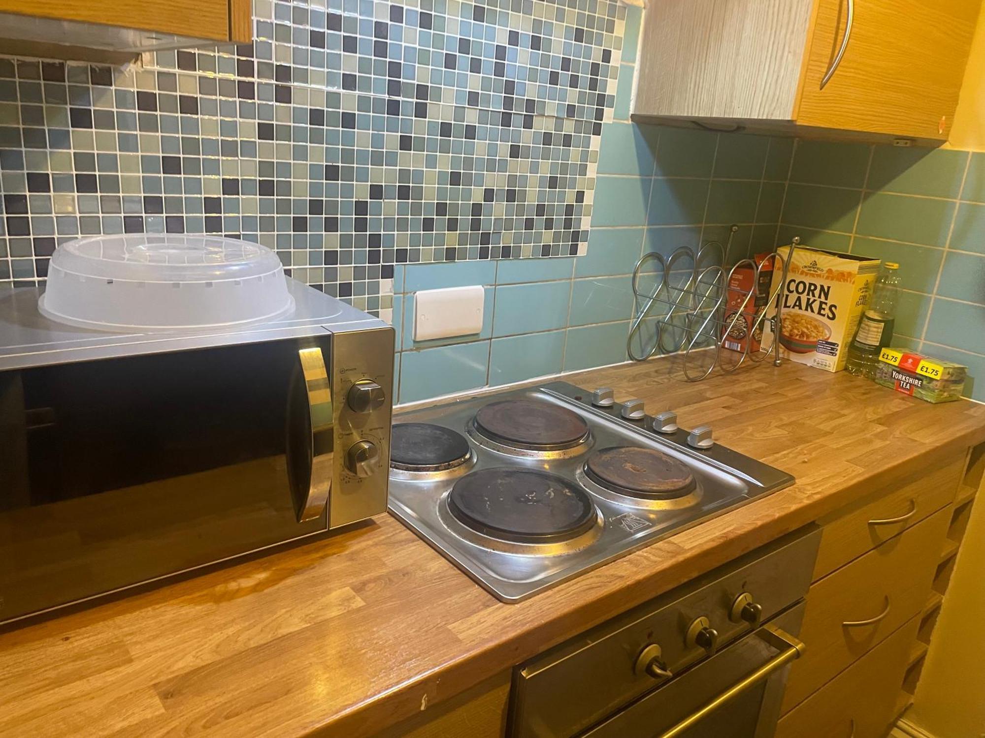 2 Bedroom On Bathroom, Southmead Bristol