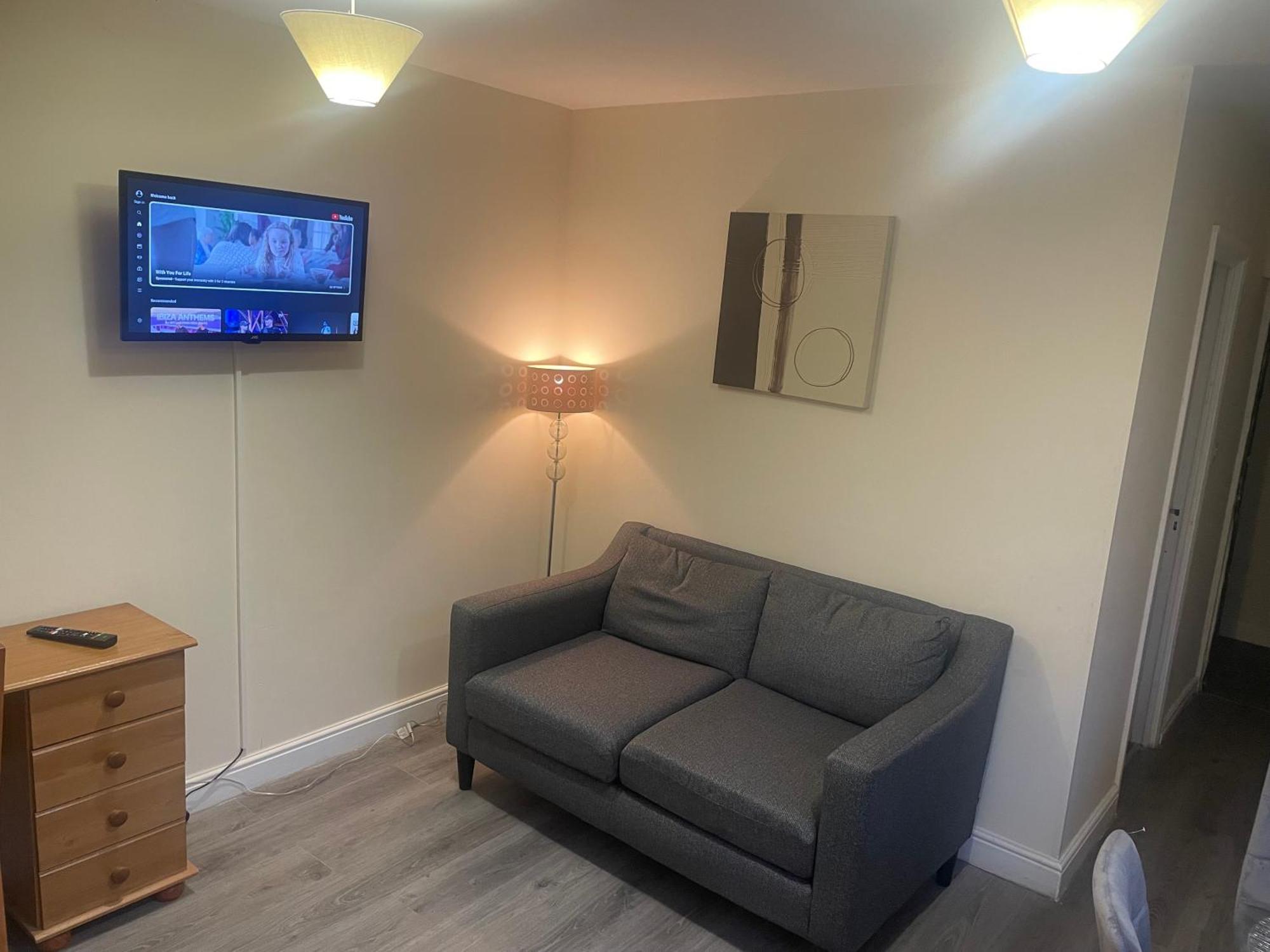 Apartamento 2 Bedroom On Bathroom, Southmead