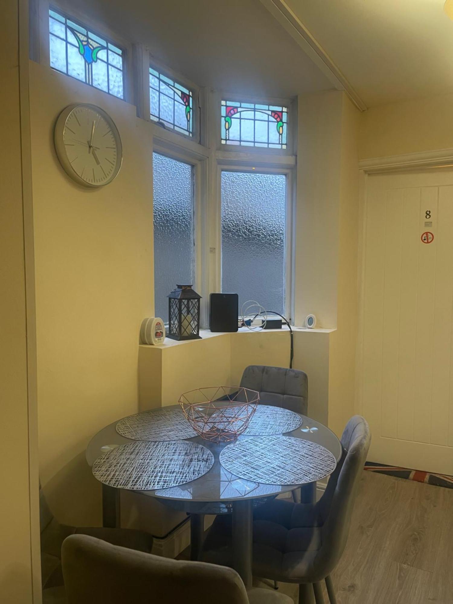 2 Bedroom On Bathroom, Southmead